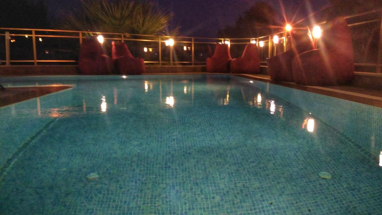 Demir Suit Hotel Kusadası Extérieur photo